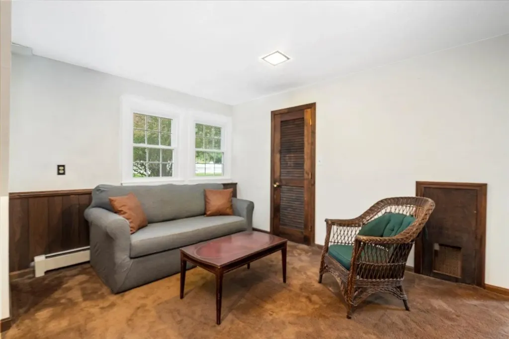 5 Wilshire Drive Londonderry NH 03053