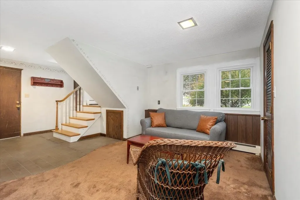 5 Wilshire Drive Londonderry NH 03053