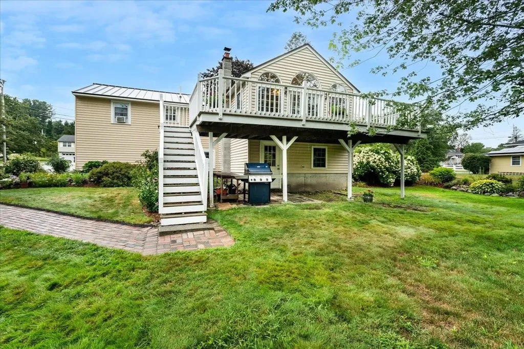 5 Wilshire Drive Londonderry NH 03053