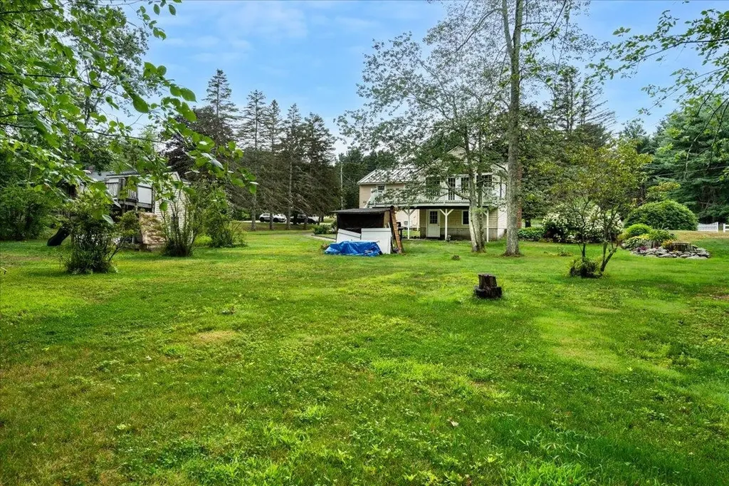 5 Wilshire Drive Londonderry NH 03053