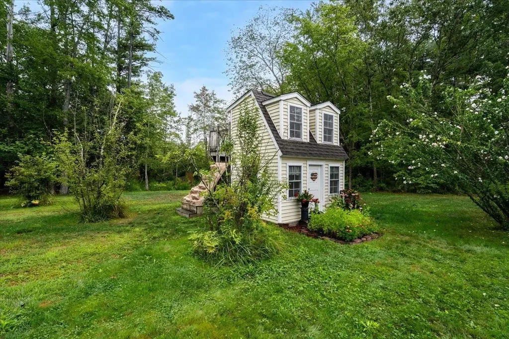 5 Wilshire Drive Londonderry NH 03053