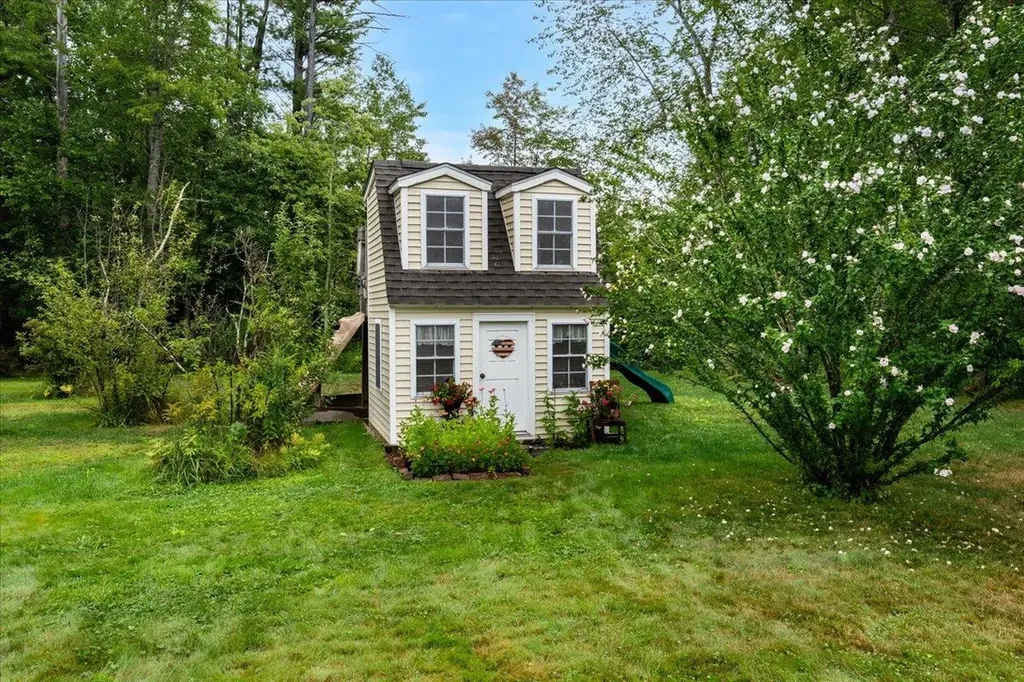 5 Wilshire Drive Londonderry NH 03053