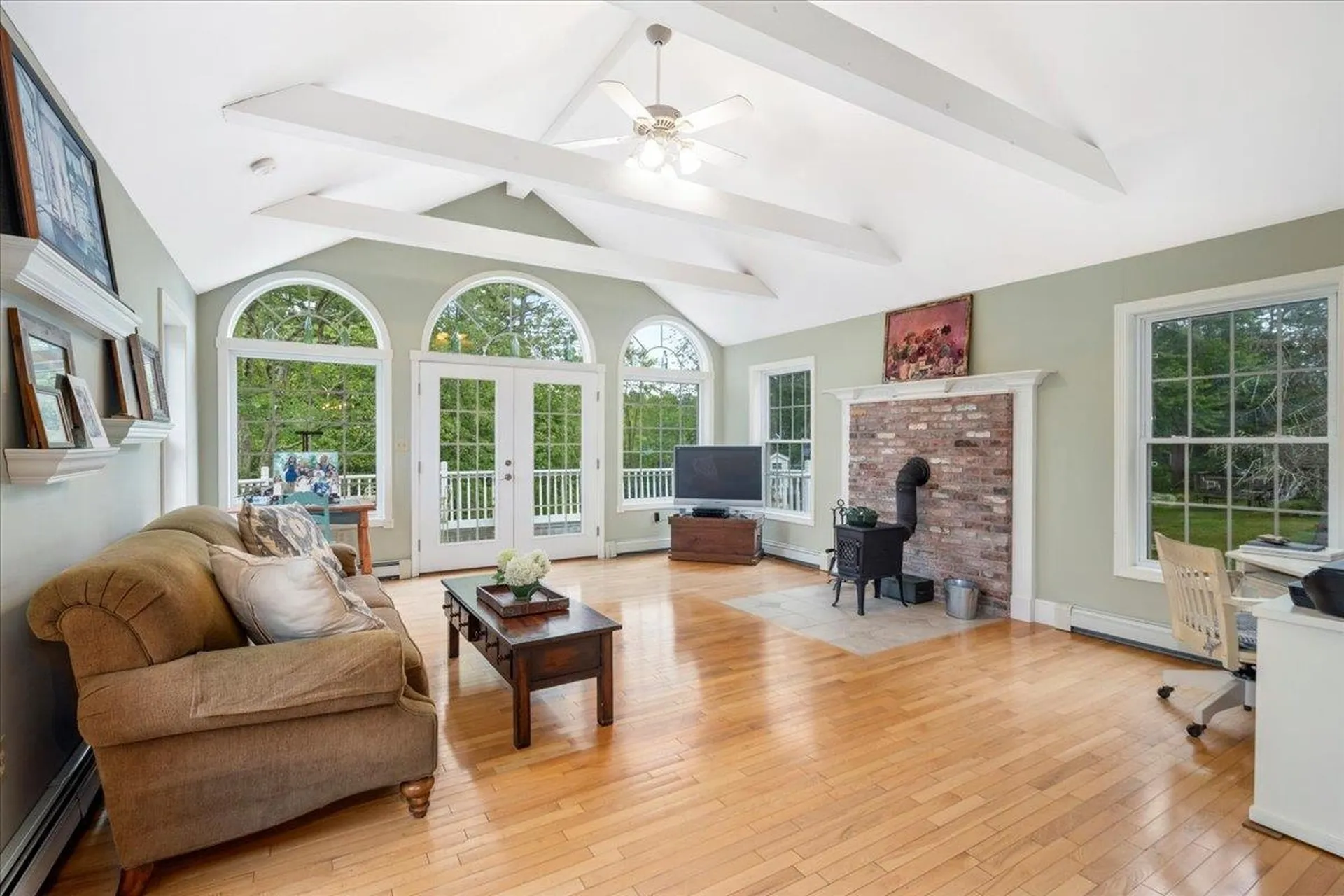 5 Wilshire Drive Londonderry NH 03053