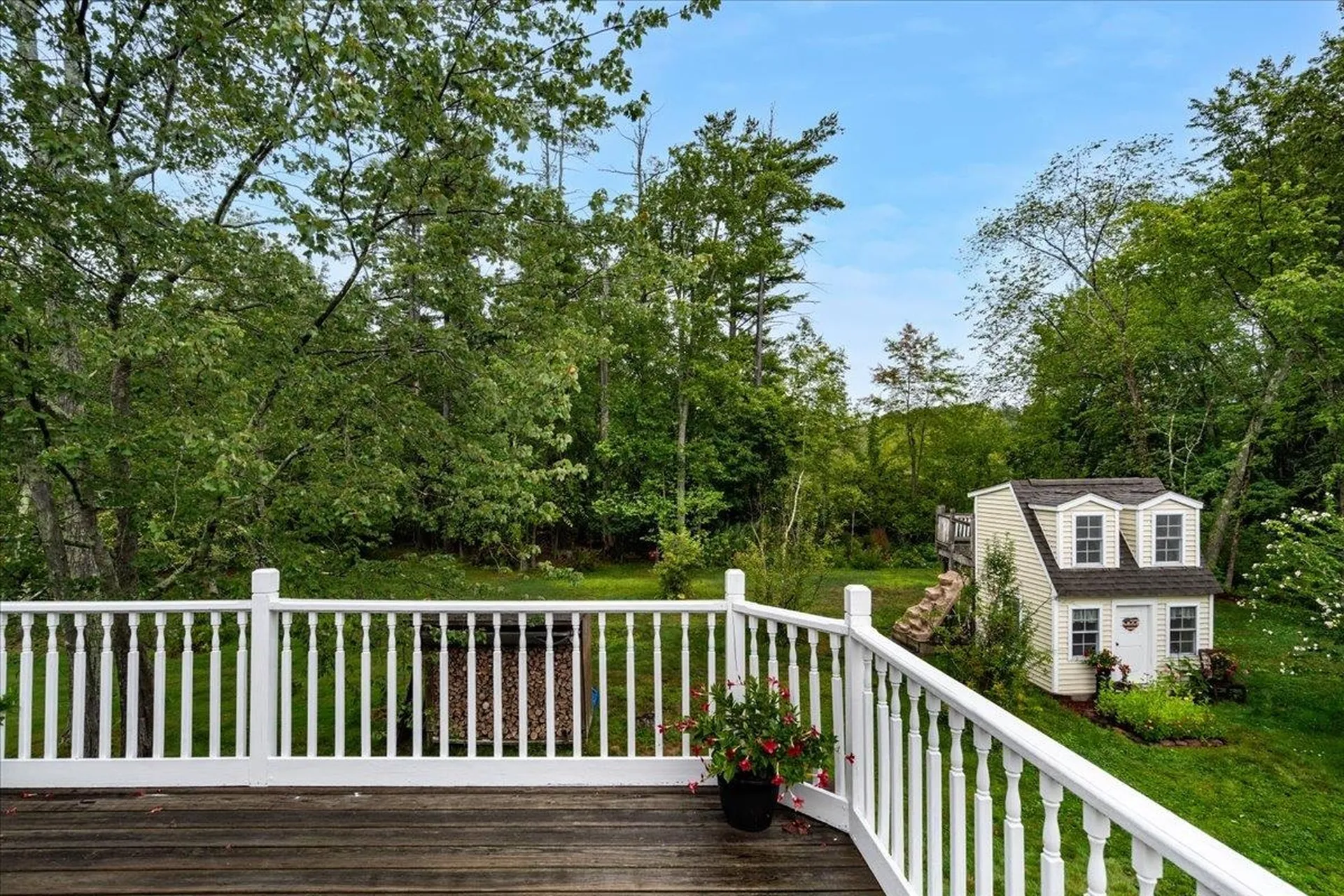 5 Wilshire Drive Londonderry NH 03053