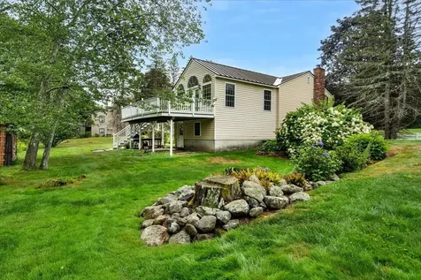 5 Wilshire Drive Londonderry NH 03053