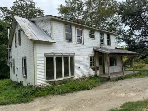 9 The Cross Road Tunbridge VT 05077