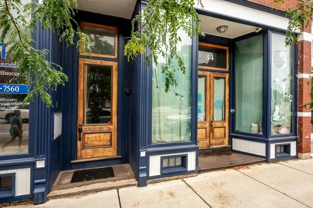 32 Market Street Somersworth NH 03878