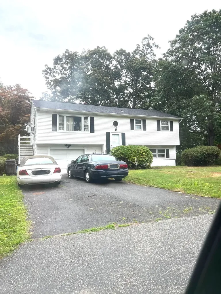 20 Williams Street Salem NH 03079