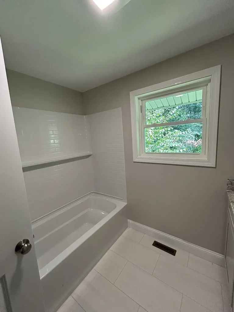 19 Crown Hill Road Atkinson NH 03811