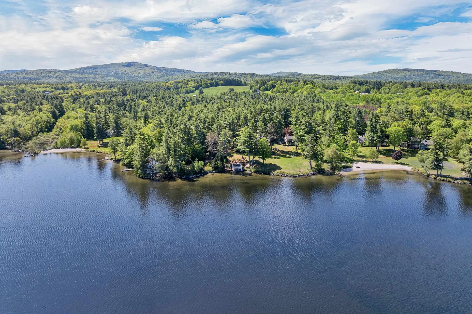 31 Point Breeze Road Wolfeboro NH 03894