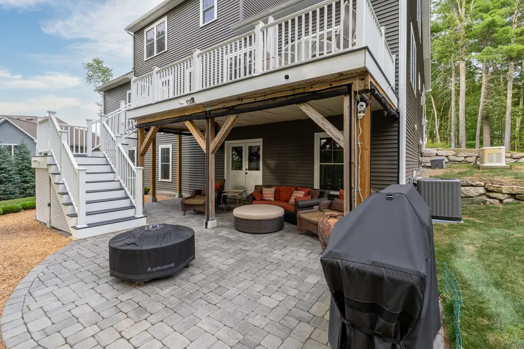 126 Harvard Avenue Auburn NH 03032