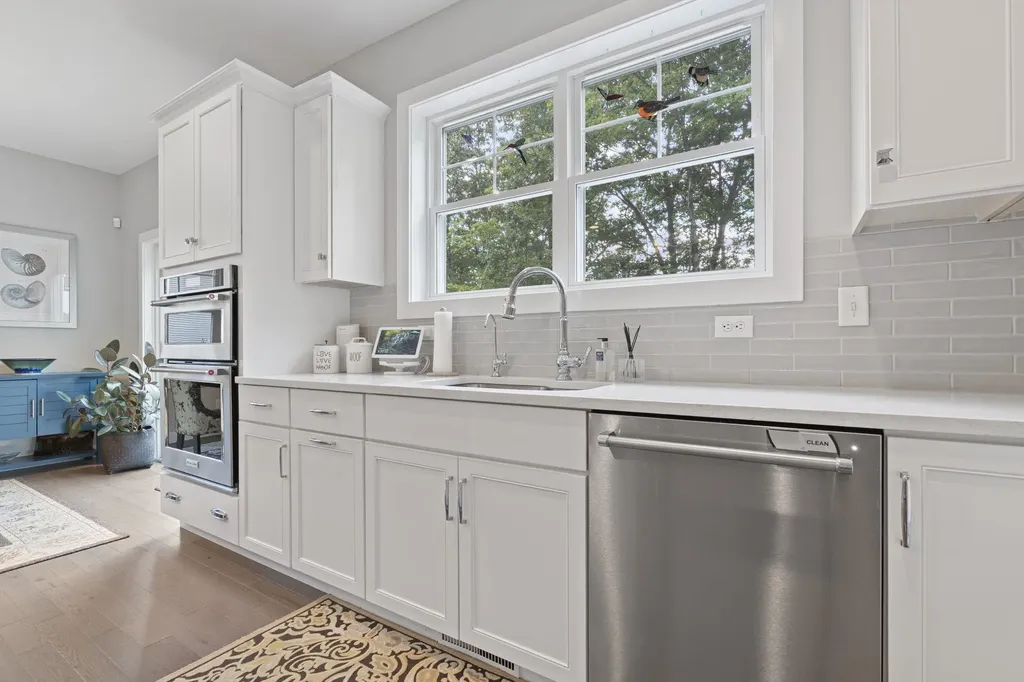 126 Harvard Avenue Auburn NH 03032