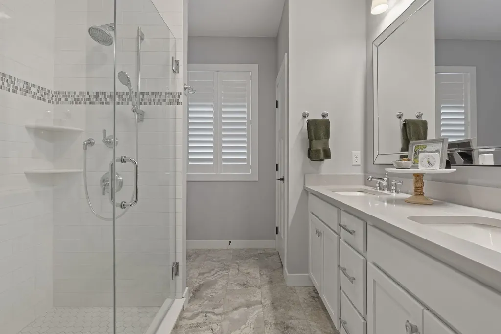 126 Harvard Avenue Auburn NH 03032