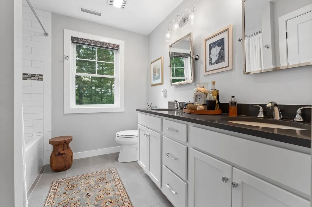 126 Harvard Avenue Auburn NH 03032