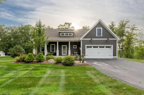 126 Harvard Avenue Auburn NH 03032