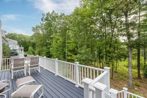 126 Harvard Avenue Auburn NH 03032