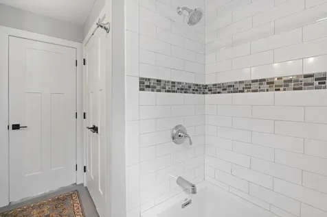 126 Harvard Avenue Auburn NH 03032