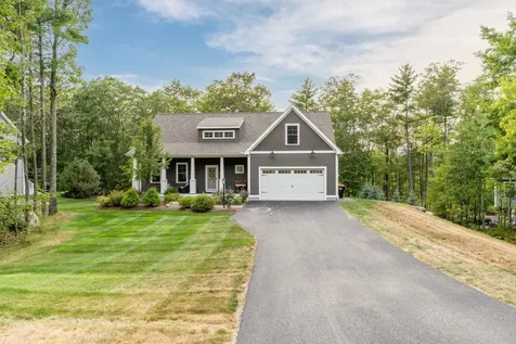 126 Harvard Avenue Auburn NH 03032