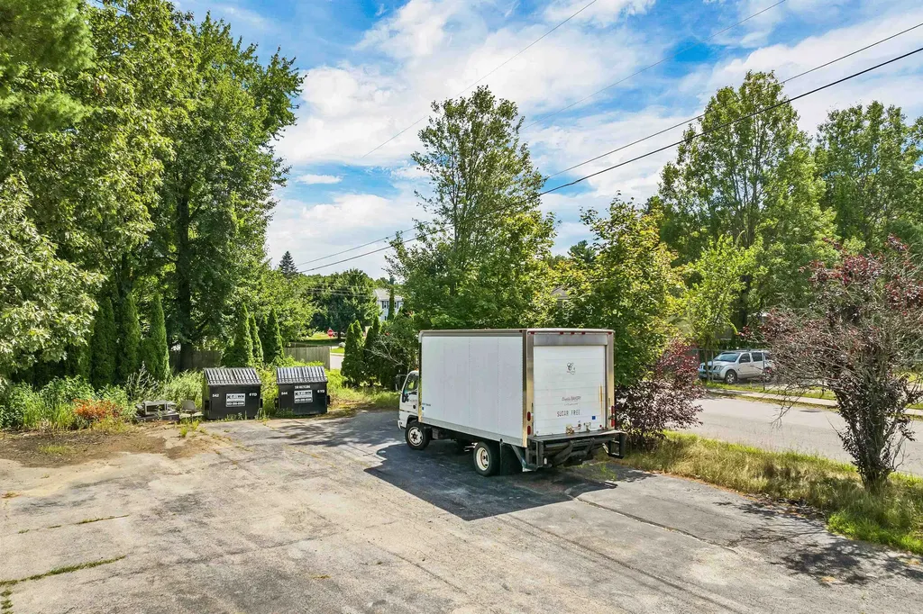 22 Kendall Pond Road Derry NH 03038