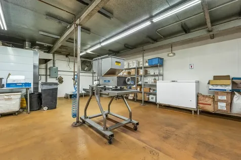 22 Kendall Pond Road Derry NH 03038