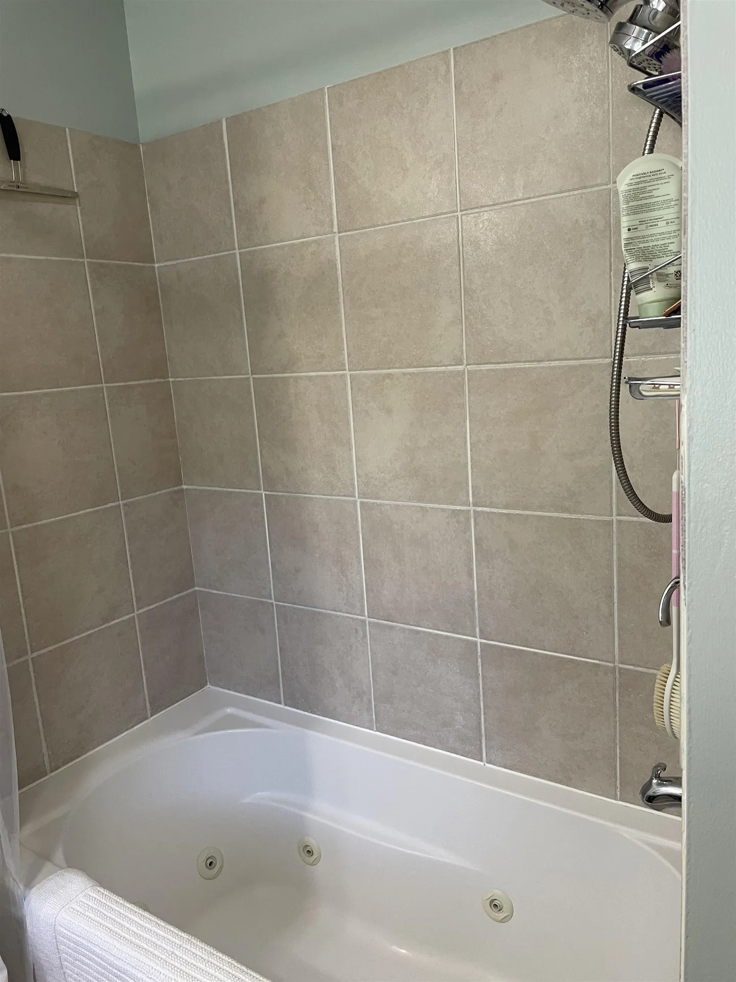 18 Woodside Meadow Road York ME 03909