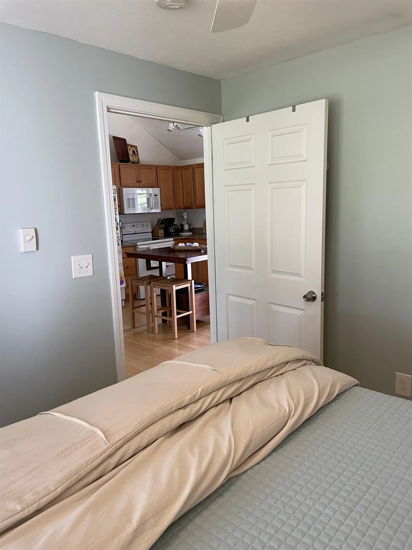 18 Woodside Meadow Road York ME 03909