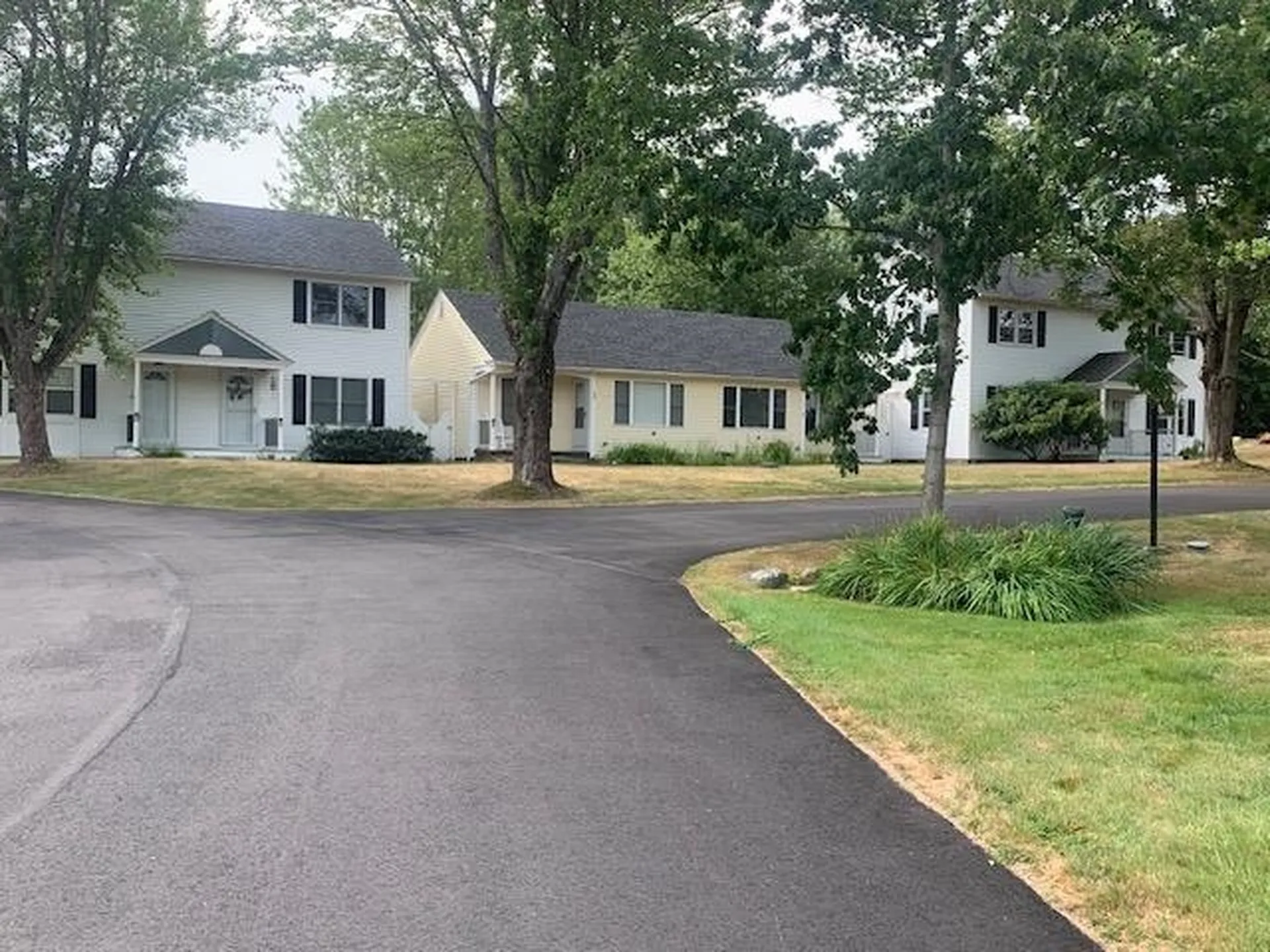 18 Woodside Meadow Road York ME 03909