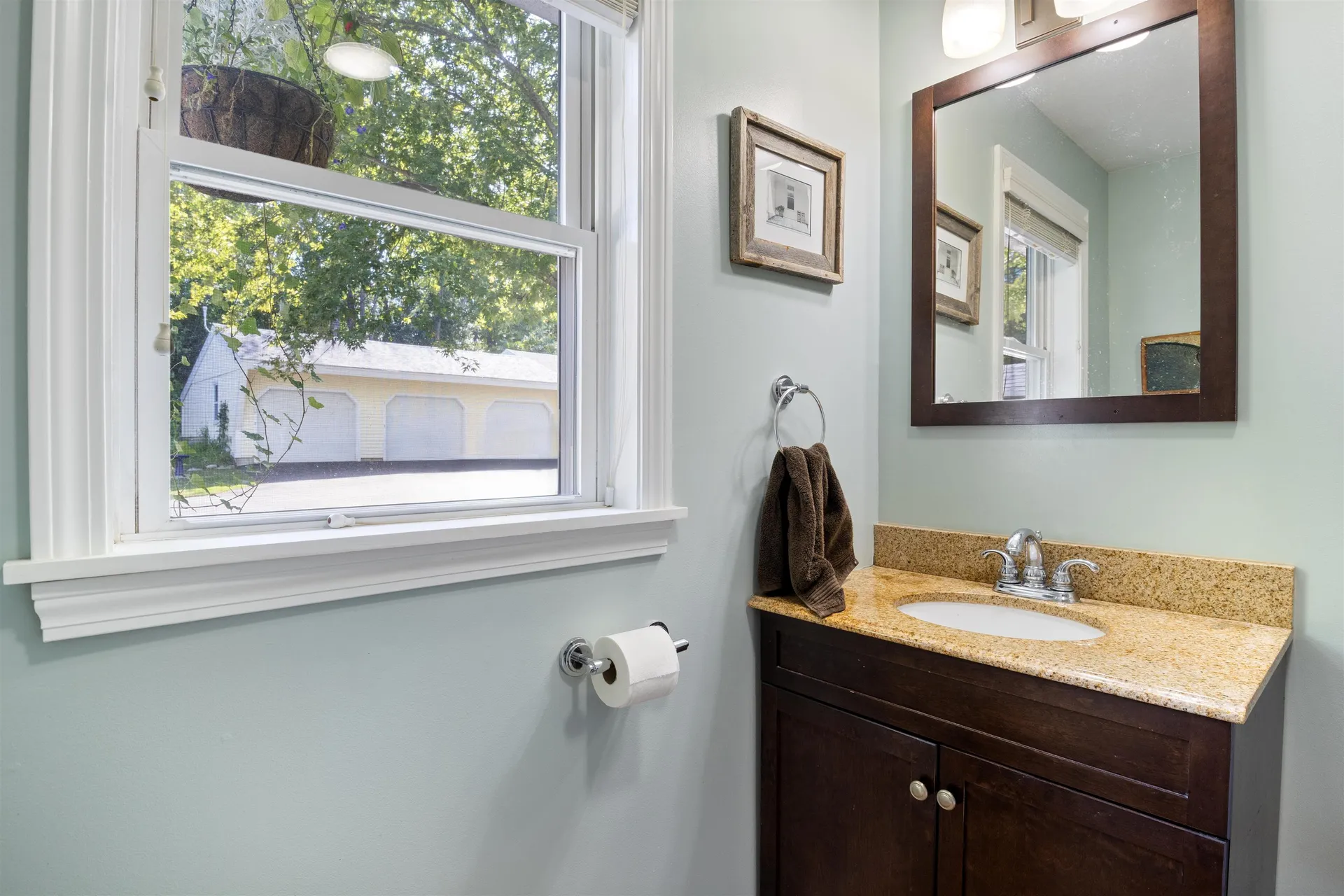 18 Woodside Meadow Road York ME 03909