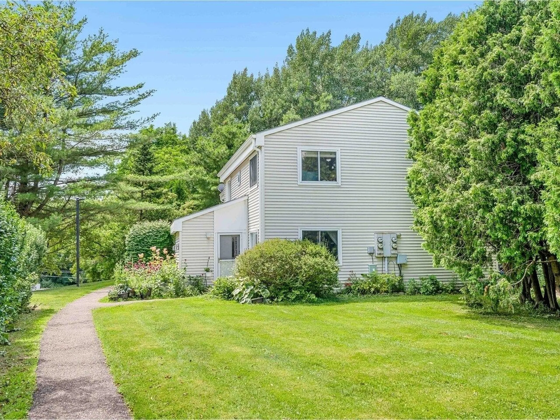 M4 Grandview Drive South Burlington VT 05403