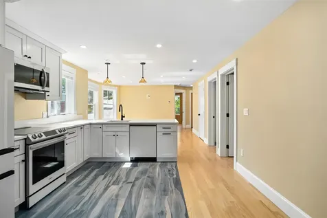 8 Water Street Meredith NH 03253