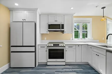 8 Water Street Meredith NH 03253