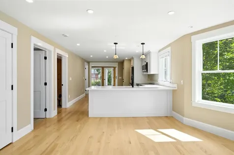 8 Water Street Meredith NH 03253