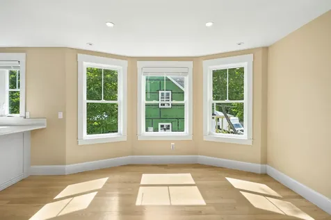 8 Water Street Meredith NH 03253