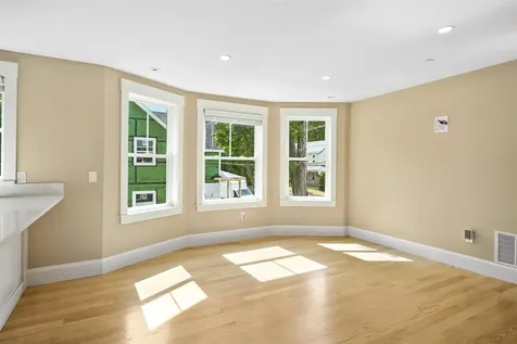 8 Water Street Meredith NH 03253