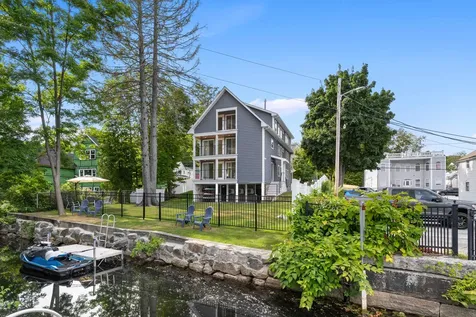 8 Water Street Meredith NH 03253