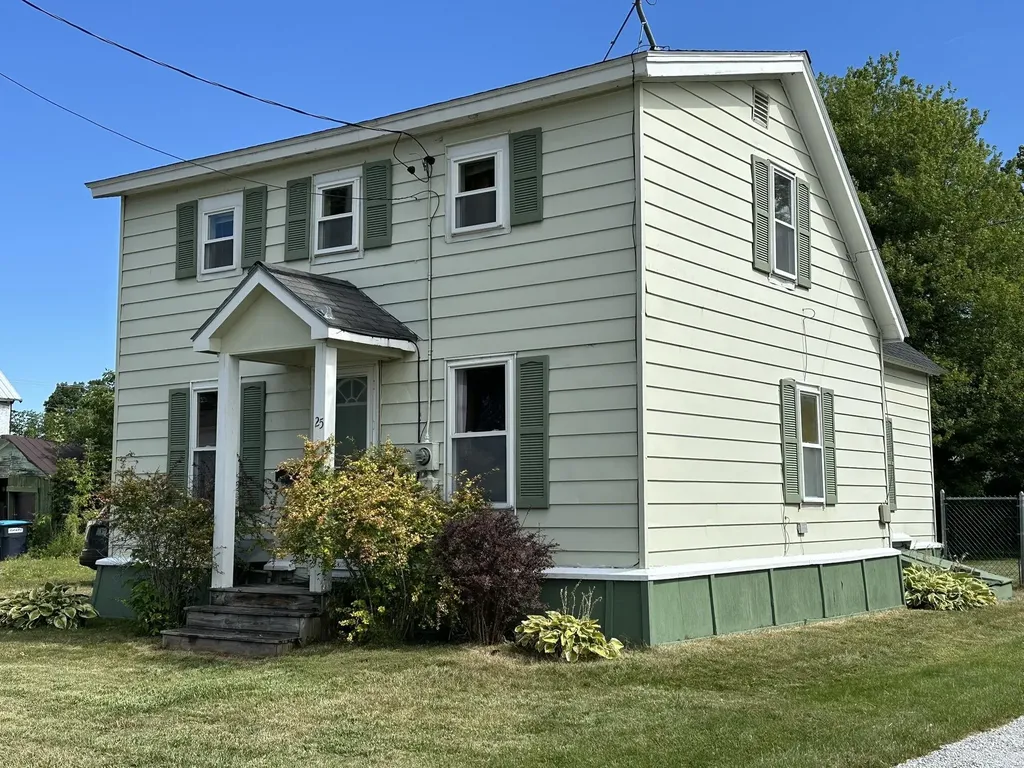 25 Pine Street Swanton VT 05488