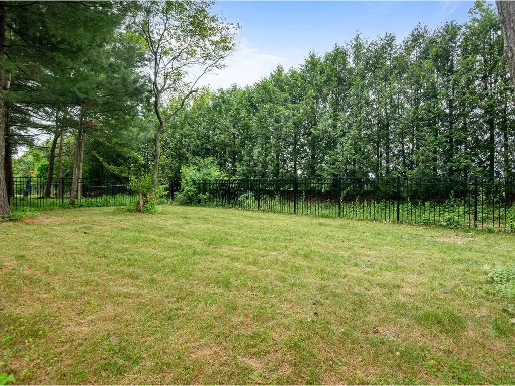 31 Iris Lane South Burlington VT 05403