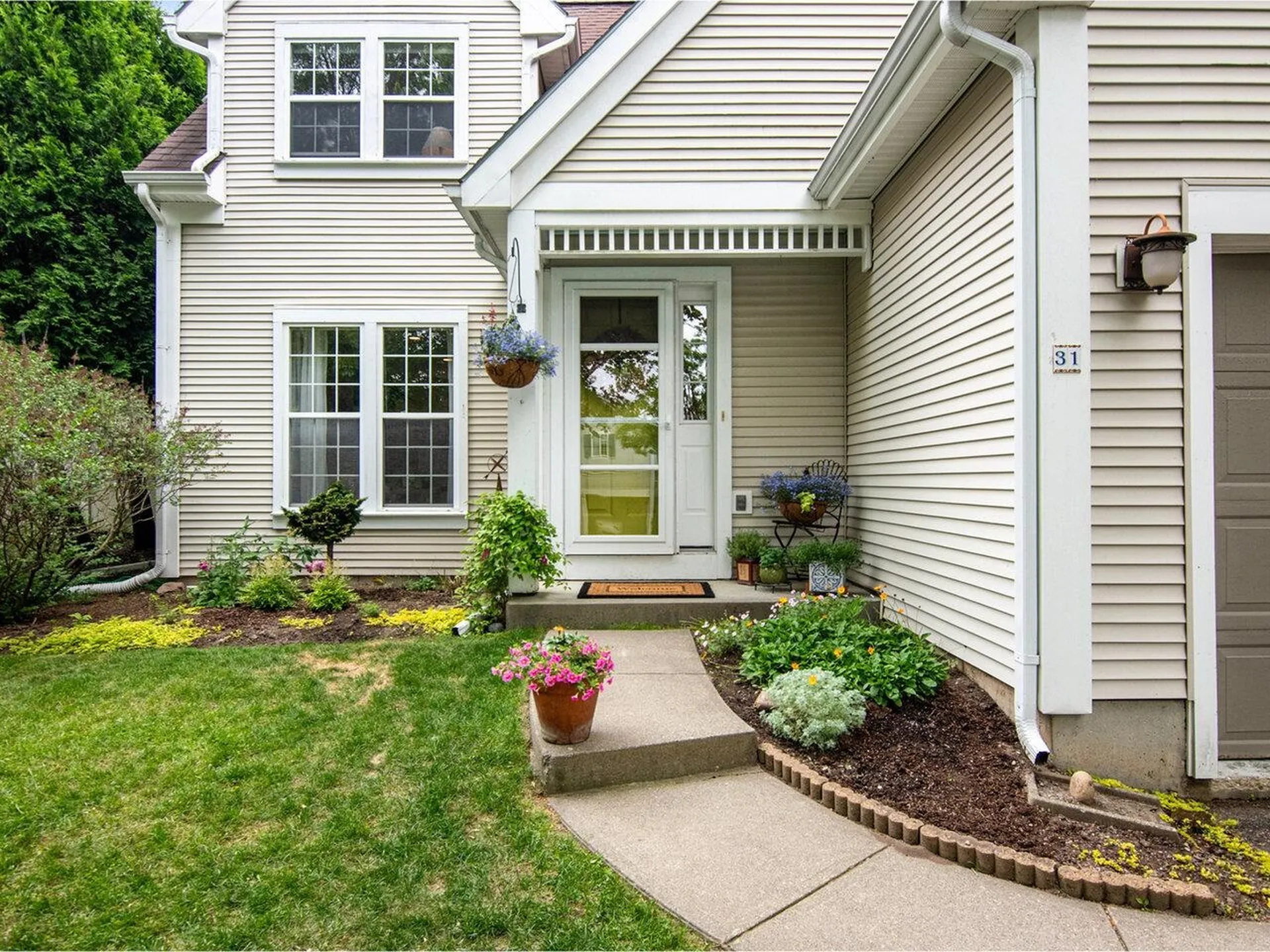 31 Iris Lane South Burlington VT 05403