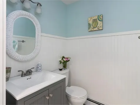 31 Iris Lane South Burlington VT 05403