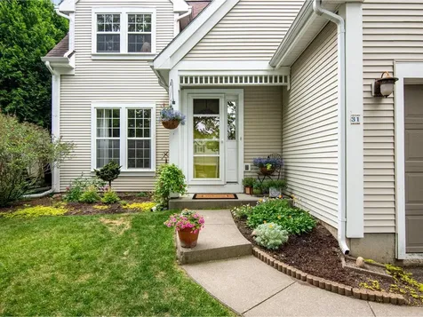 31 Iris Lane South Burlington VT 05403