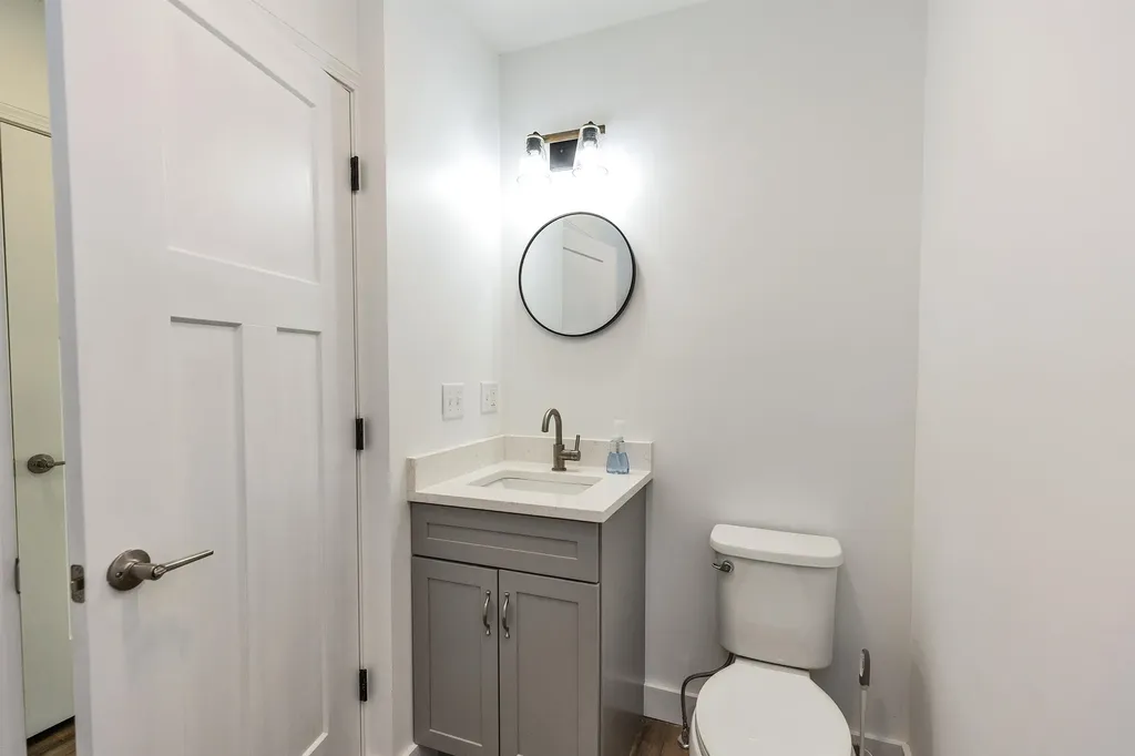 27 Island Street Wilton NH 03086