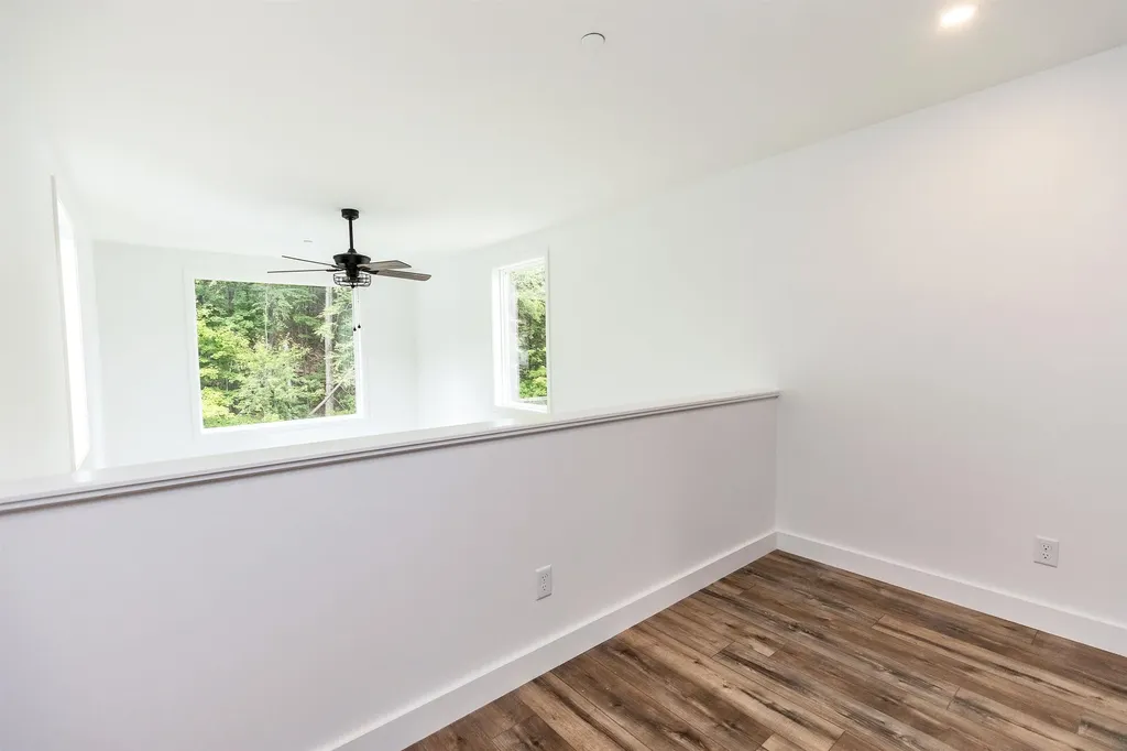 27 Island Street Wilton NH 03086