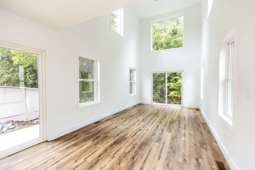 27 Island Street Wilton NH 03086