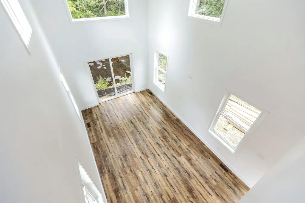 27 Island Street Wilton NH 03086