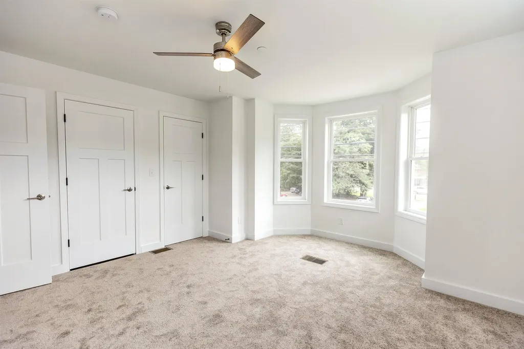 27 Island Street Wilton NH 03086