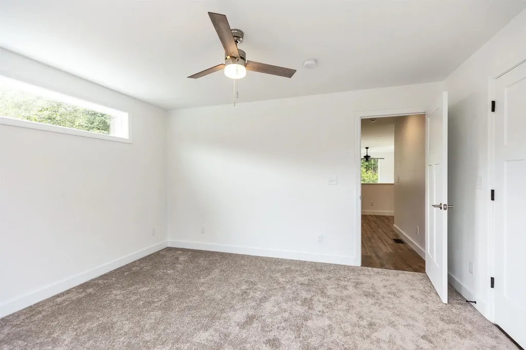 27 Island Street Wilton NH 03086