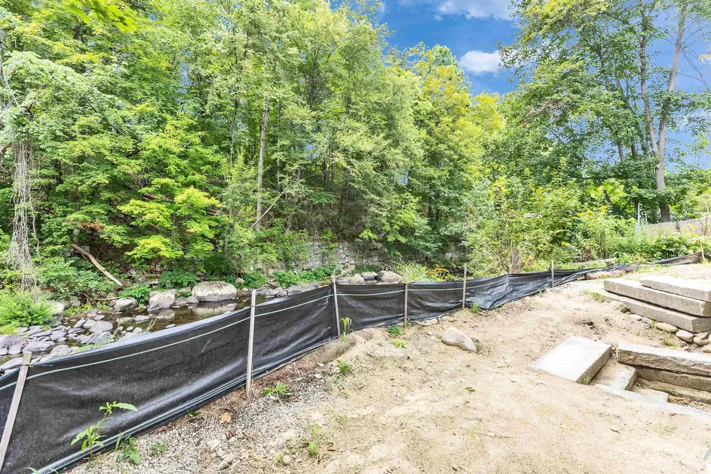 27 Island Street Wilton NH 03086