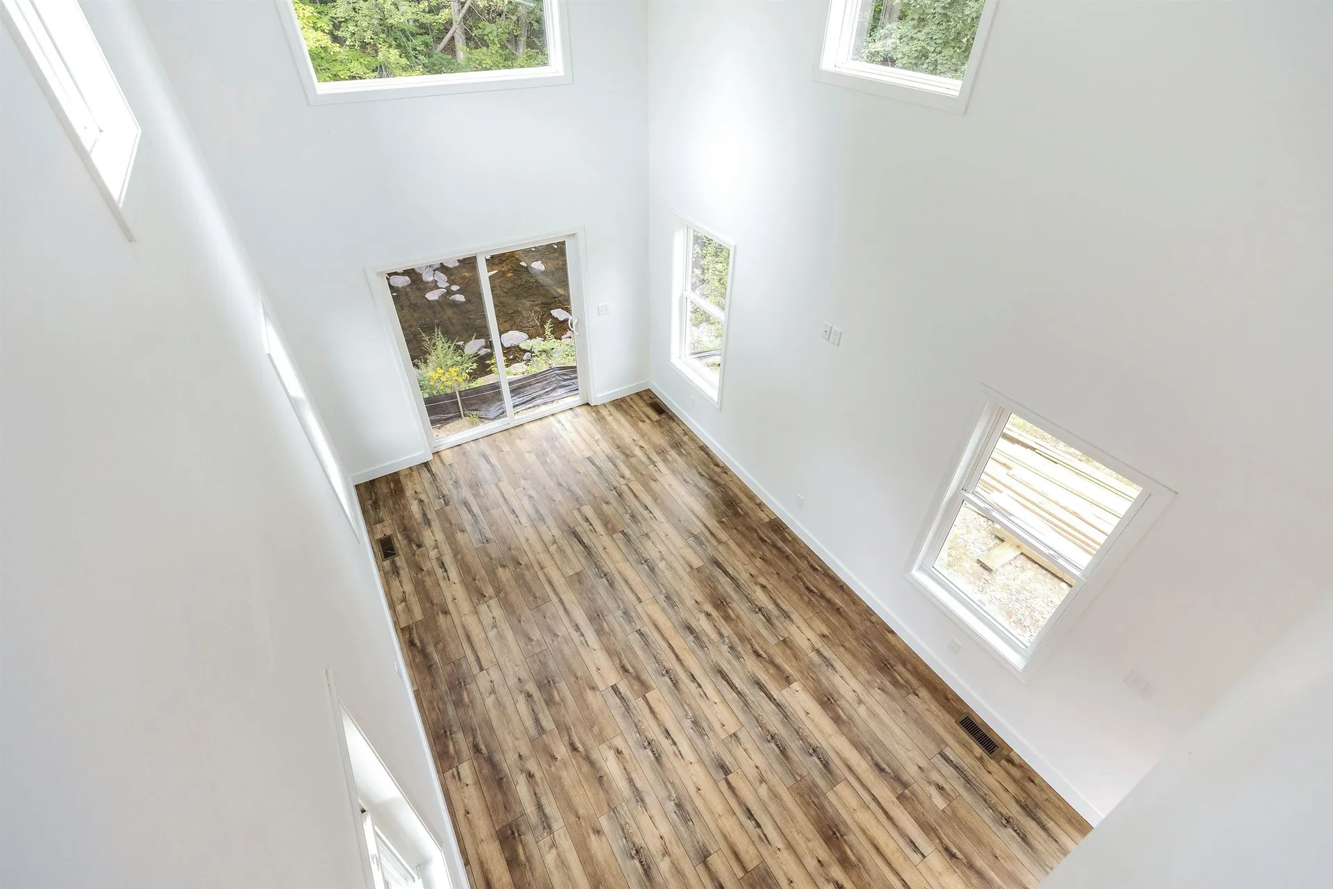 27 Island Street Wilton NH 03086