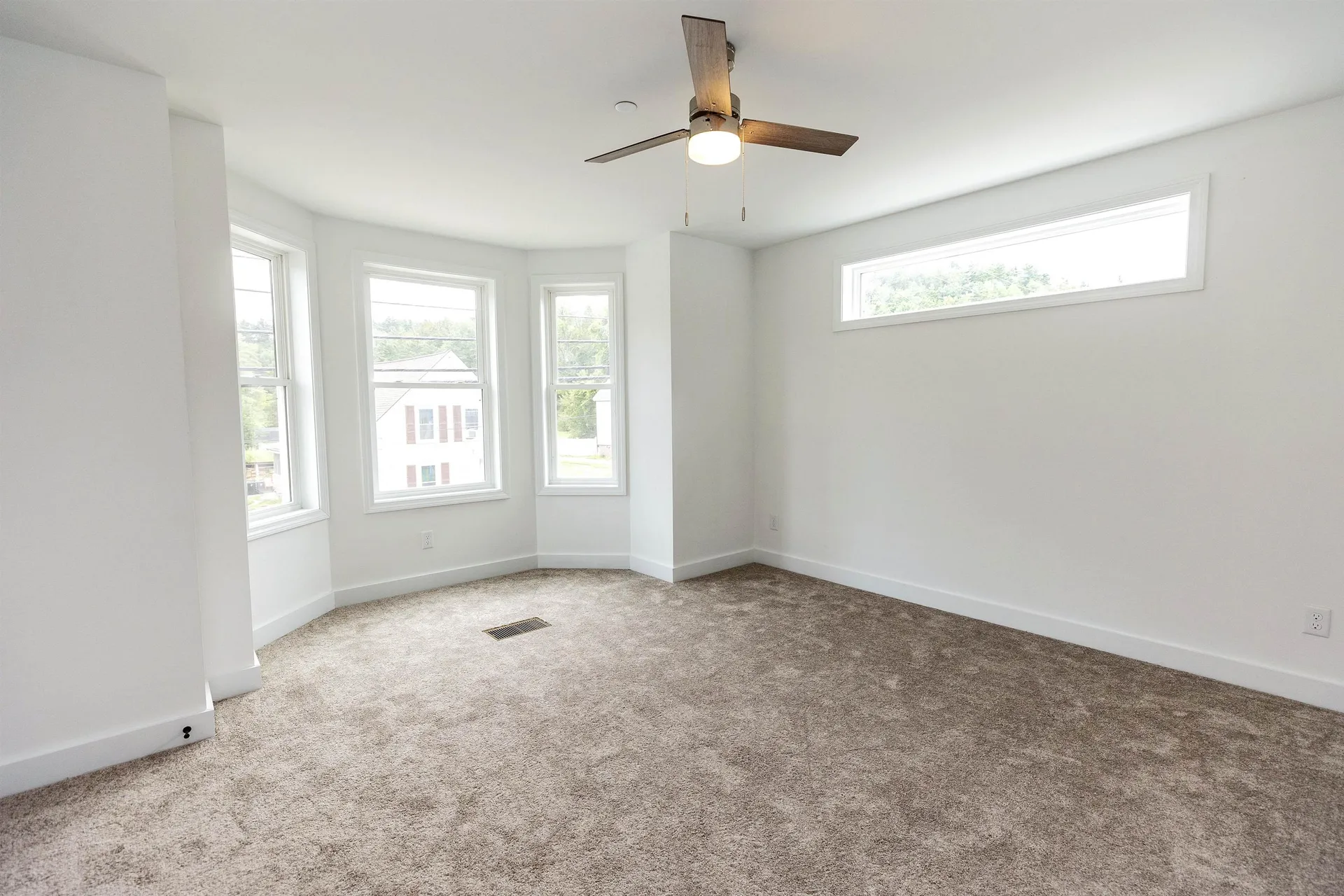 27 Island Street Wilton NH 03086