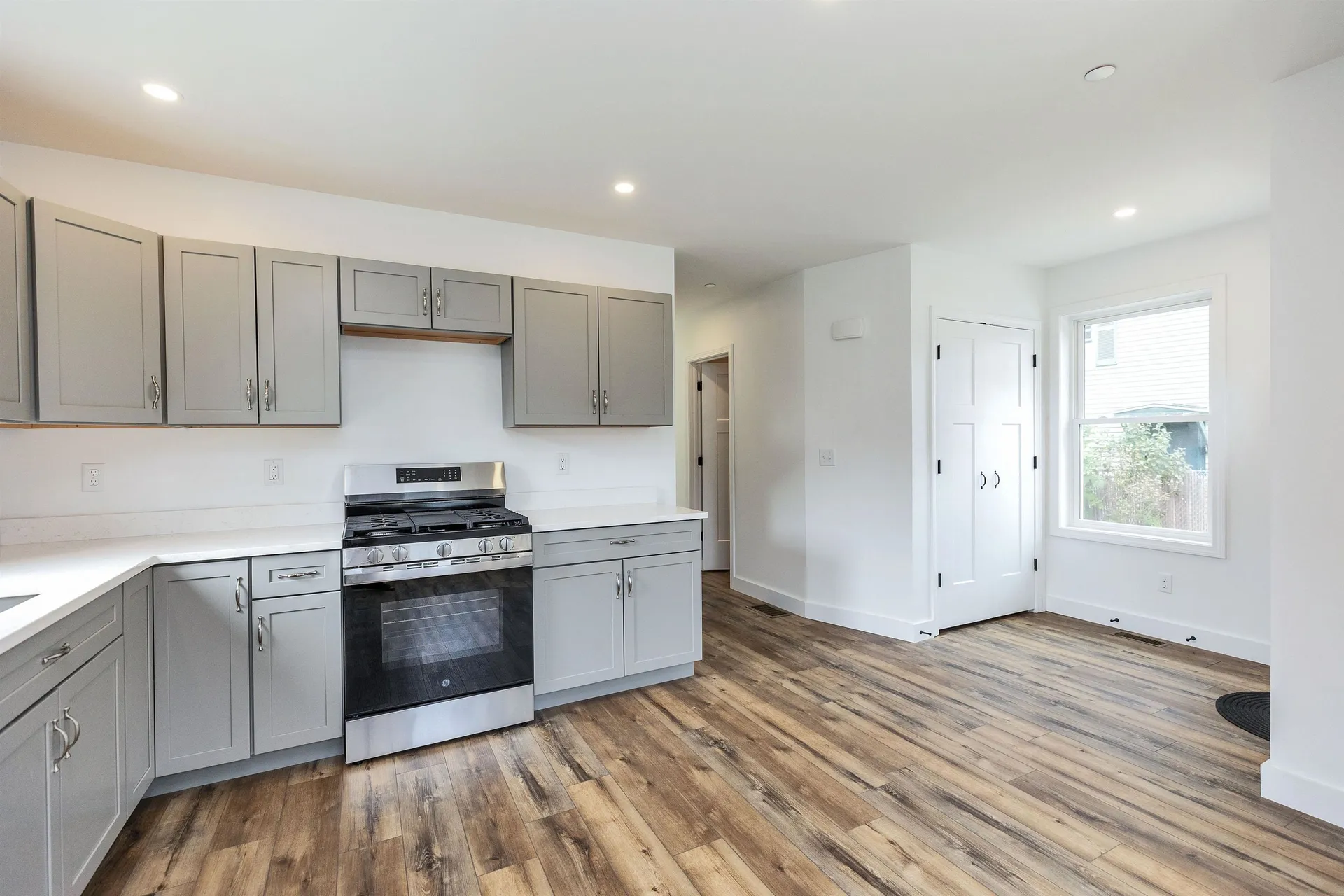 27 Island Street Wilton NH 03086